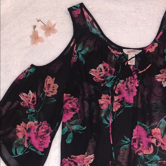 Floral cold shoulder blouse - Picture 2 of 3
